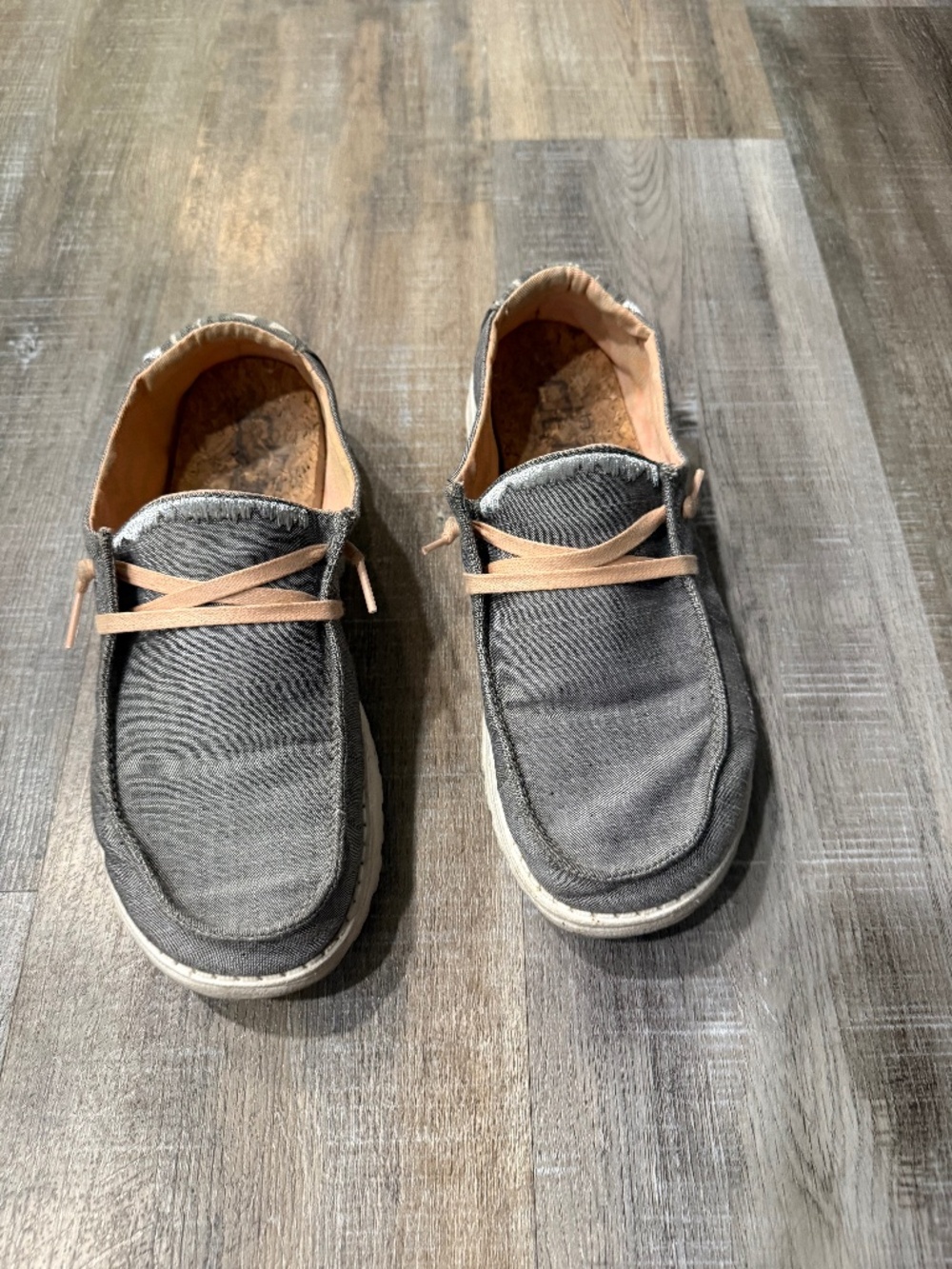 HEYDUDE Wendy Chambray Gray Women's Slip-On Shoes Size 7 Lightweight Casual